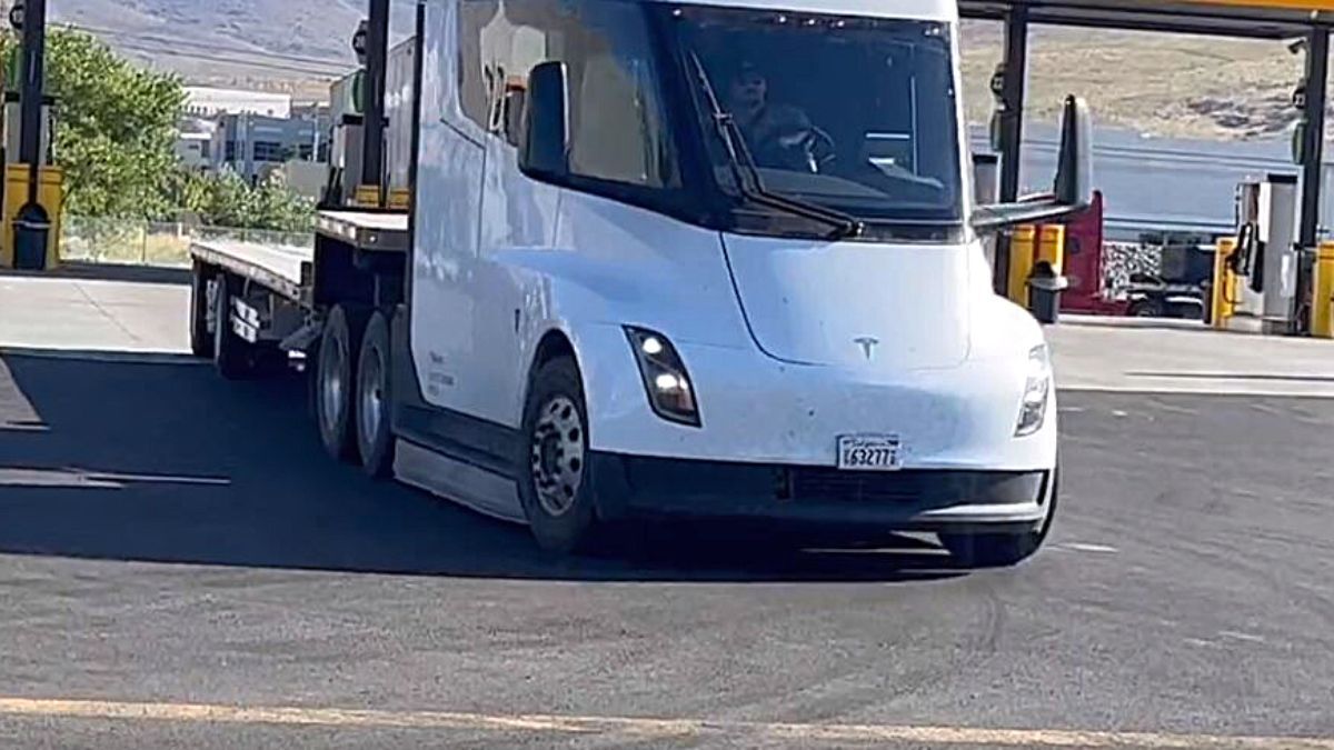 2021 tesla deals semi truck